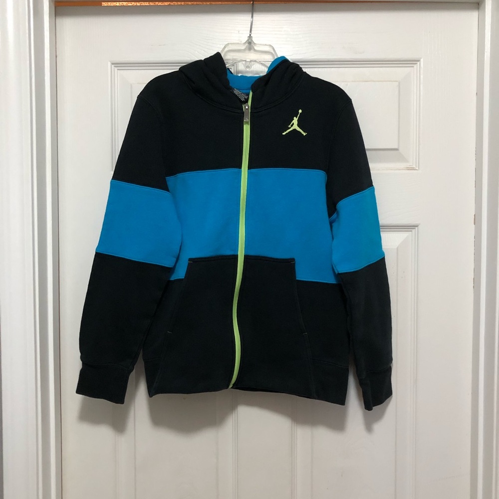NIKE JORDAN BOYS JACKET SIZE 12-13 YRS LARGE